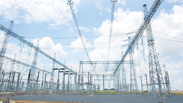 Self-Healing Distribution Networks